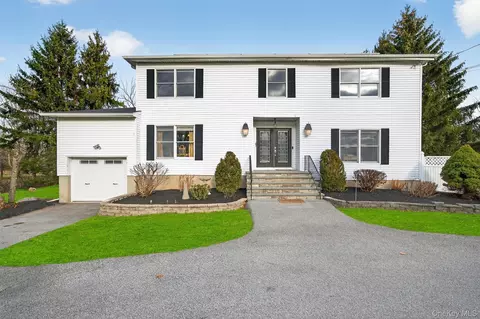 120 Pine Tree Rd, Monroe, NY 10950