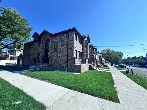 214-31 39th Ave, New York, NY 11361