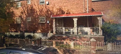 224-20 141st Ave, New York, NY 11413