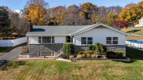 89 Jay St, Stony Point, NY 10980