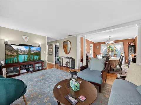 450 Valentine Ave, Orangetown, NY 10976