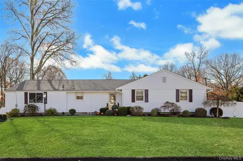 5 Parker Ave, Clarkstown, NY 10956