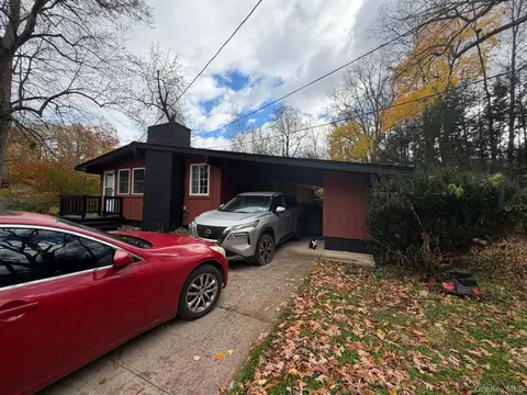 1 Penny Pl, Ellenville, NY 12428