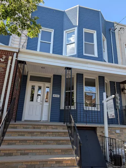 79-23 67 Dr, New York, NY 11379