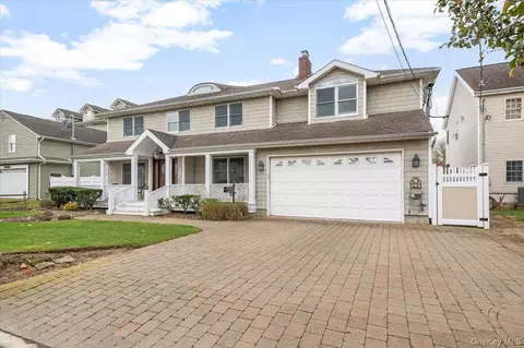 3476 Colony Dr, Baldwin, NY 11510