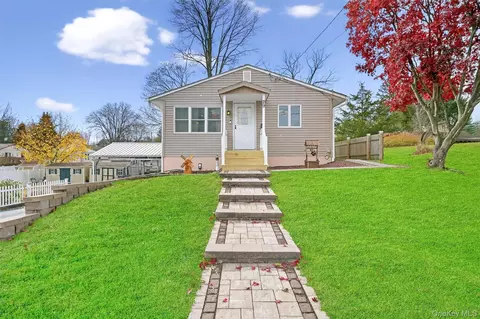 27-29 W Conkling Ave, Middletown, NY 10940