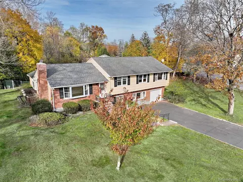 2 Prides Xing, Clarkstown, NY 10956