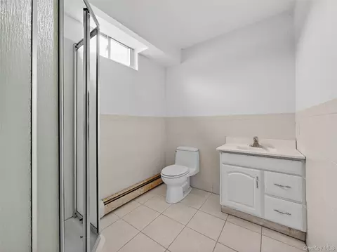 Bath - 120 E Willow Tree Rd, Ramapo, NY 10977 photo 9 of 9