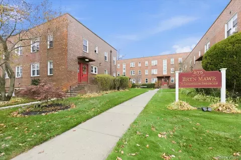 275 Maple Ave #B 1, Rockville Centre, NY 11570