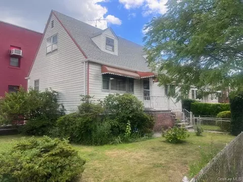 2228 Fenton Ave, New York, NY 10469