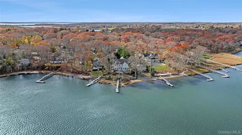 4075 Stillwater Ave, Cutchogue, NY 11935