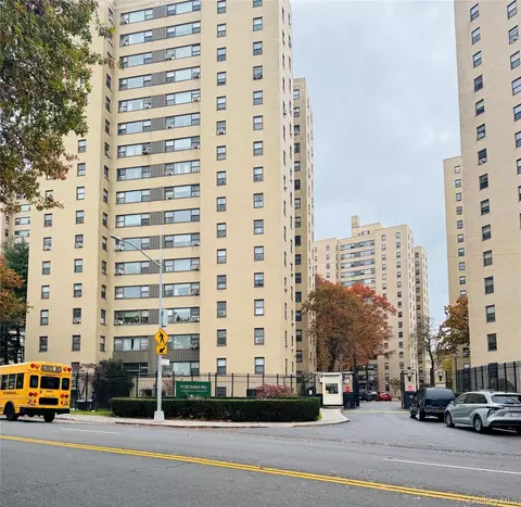 2 Fordham Hill Oval #2B, New York, NY 10468