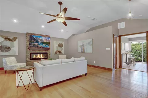 1787 Madison Ave, North Bellmore, NY 11710