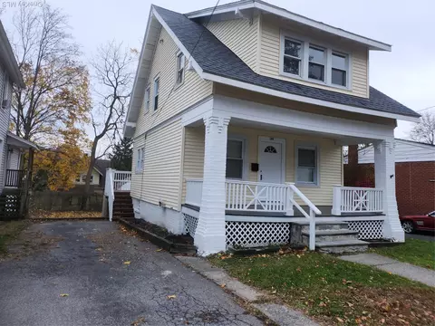 34 Wilmar Ter, Poughkeepsie, NY 12601