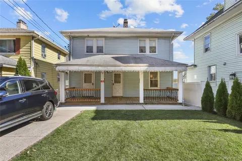 69 Clinton Ave, New Rochelle, NY 10801