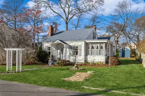 84 Riviera Dr, Mastic, NY 11950