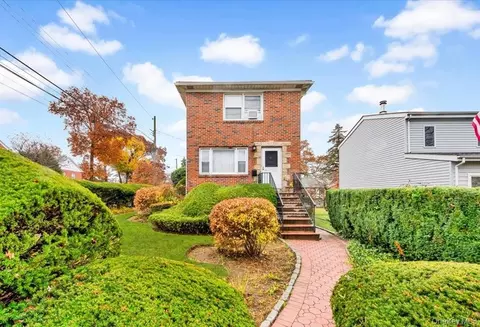 16 Rigby St, Yonkers, NY 10704