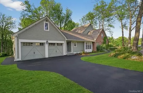 20 Loyee Ln, Washingtonville, NY 10992