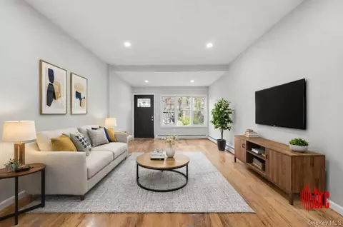 1703 E 46th St, Brooklyn, NY 11234