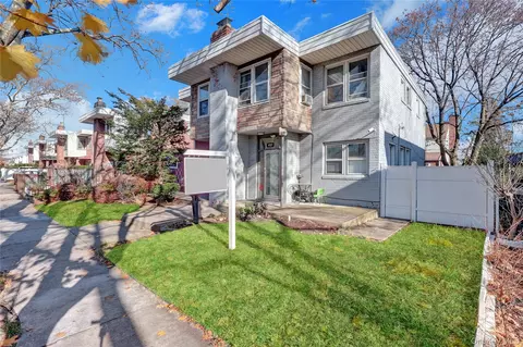 83-27 Commonwealth Blvd, New York, NY 11426