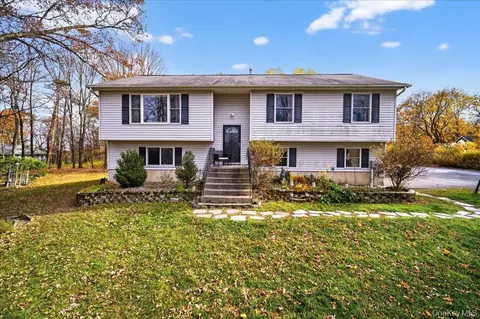 74 Pocatello Rd, Wallkill, NY 10940