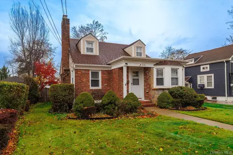 619 Ashland Ave, Baldwin, NY 11510