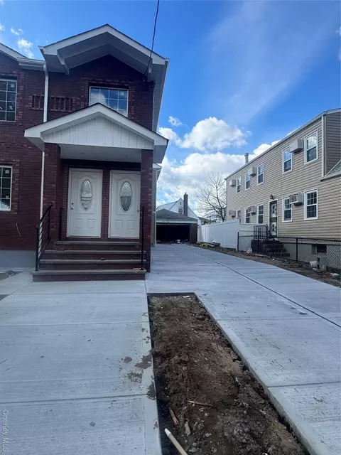 120-46 199th St, New York, NY 11412