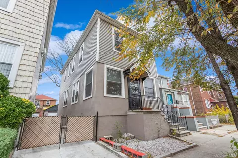1646 Radcliff Ave, New York, NY 10462