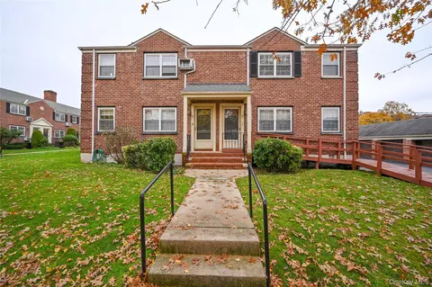 69-25 215th #A, Oakland Gardens, NY 11364