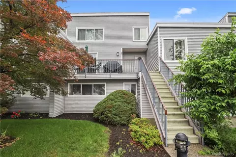 208 Harris Rd #EB3, Bedford Hills, NY 10507