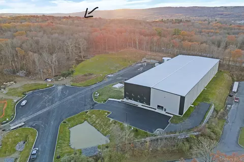 4 Distribution Dr, Wallkill, NY 12721 photo 3