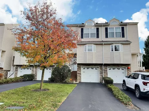 5004 Boulder Way, Wappingers Falls, NY 12590
