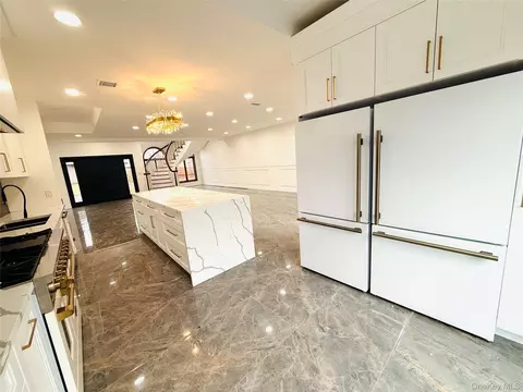 Kitchen - 65 Mellow Ln, Jericho, NY 11753 photo 4 of 4