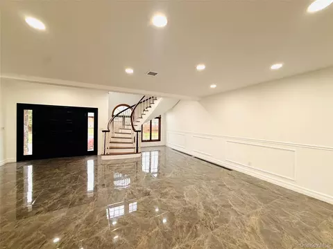 Living - 65 Mellow Ln, Jericho, NY 11753 photo 1 of 5