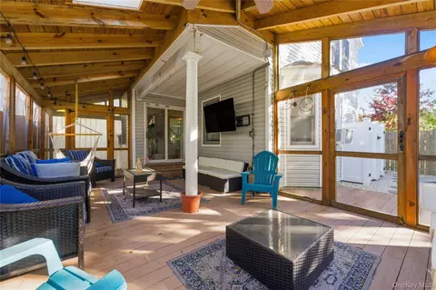 509 Lincoln Blvd, Long Beach, NY 11561
