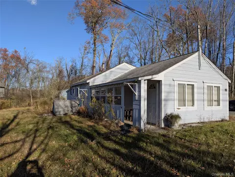 440 Mt Orange Rd, Wawayanda, NY 10940