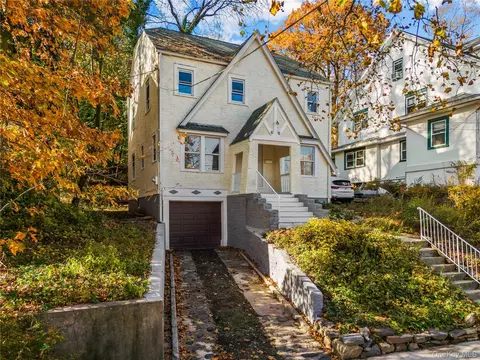 66 Hutchinson Blvd, Mount Vernon, NY 10552