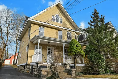 161 Washington Ave, Mount Pleasant, NY 10570