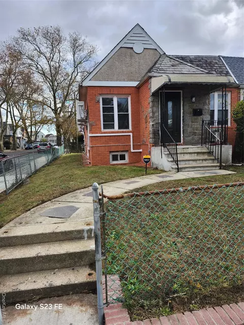 16820 Foch Blvd, Jamaica, NY 11434