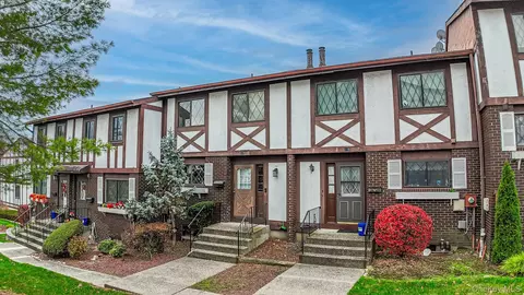 117 Buckingham Ct, Pomona, NY 10970