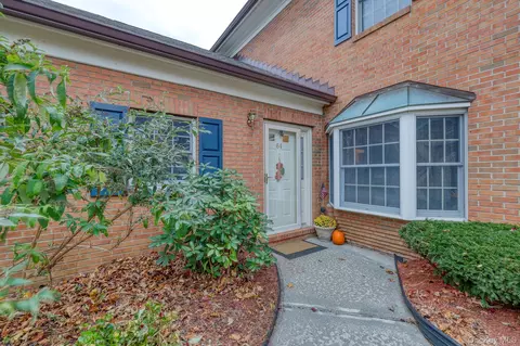 64 High Point Cir #64, Newburgh, NY 12550