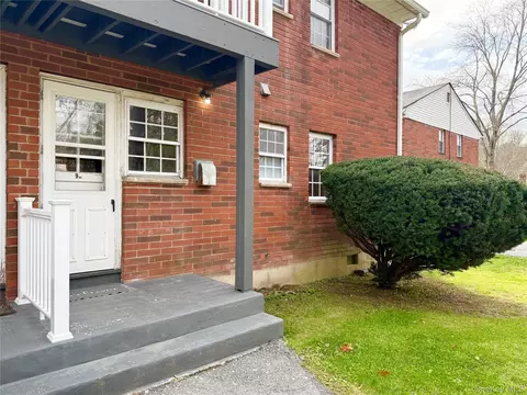 5 Wildwood Dr #9A, Wappinger, NY 12590