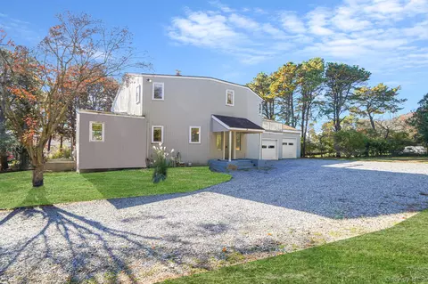 290 Montauk Hwy, Southampton, NY 11968