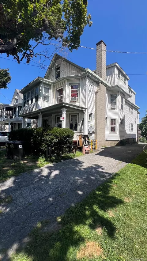 13 Hammersley Ave, Poughkeepsie, NY 12601