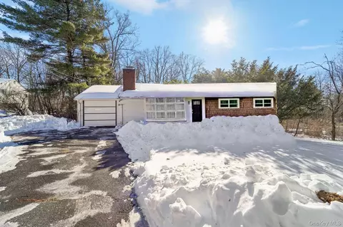 12 Park Ave, New City, NY 10956