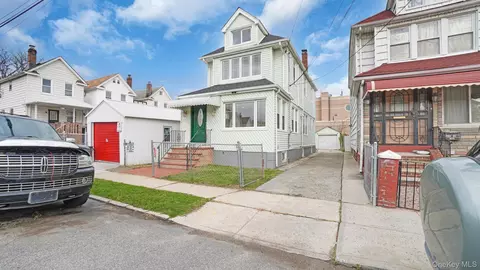11611 148th St, Jamaica, NY 11436