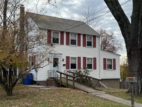 1 Oxford Rd, Goshen, NY 10924