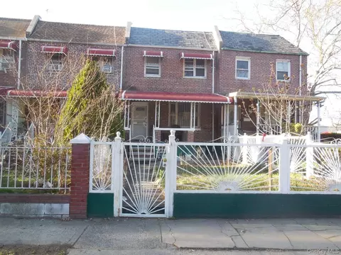 1183 Grenada Pl, New York, NY 10466