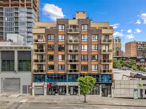 138-12 Northern Blvd #3C, Flushing, NY 11354