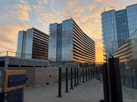 131-01 40th Rd #11A, Flushing, NY 11354